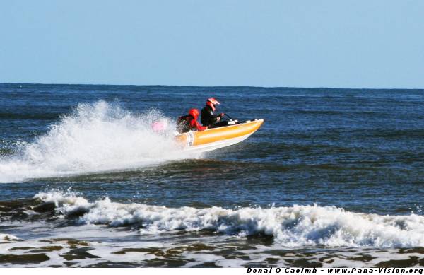 Powerboating in Youghal